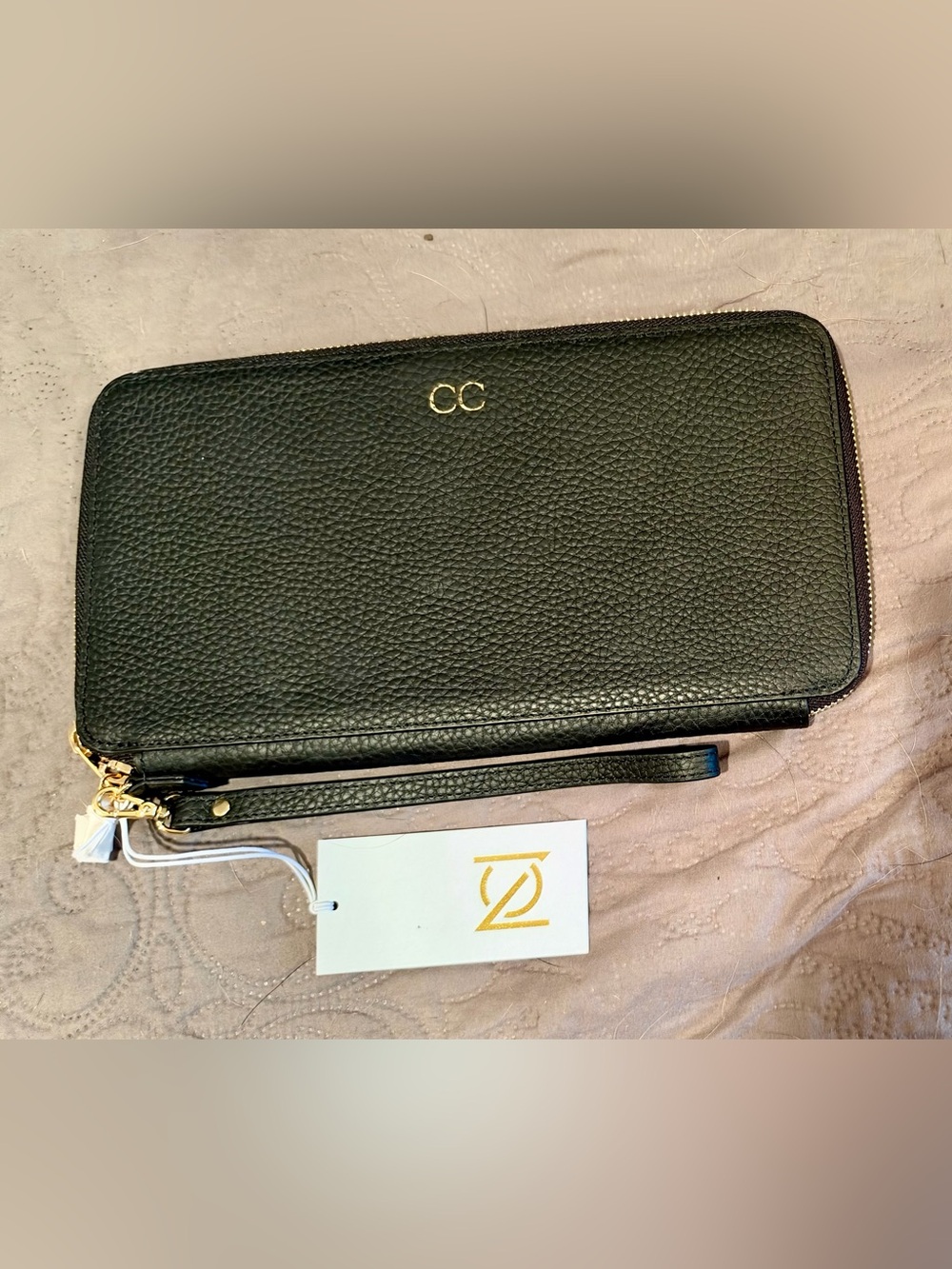 Neely & Chloe The Travel Wallet Black Pebble NWT Wristlet